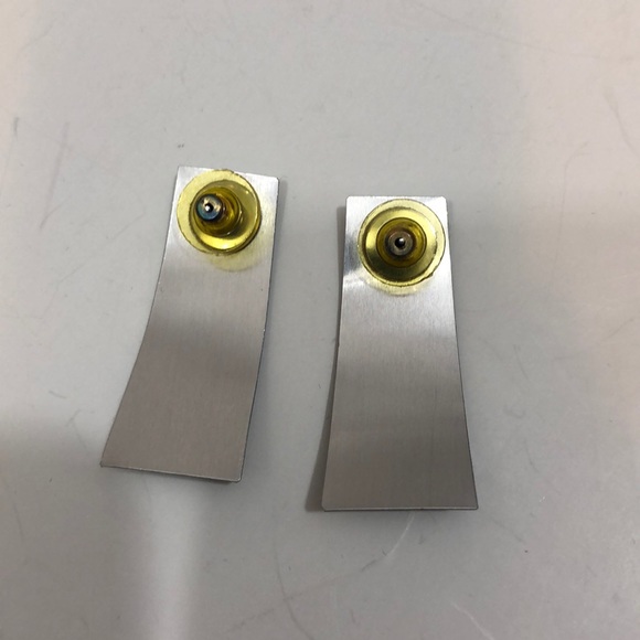 NWT Eli Kase Silver tone Earrings Blue and green. - Picture 2 of 4